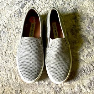 Steve Madden tennis shoes size 7!